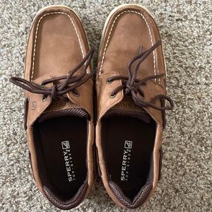 Boys 7M Sperry Boat Shoes Excellent Condition! Look new!